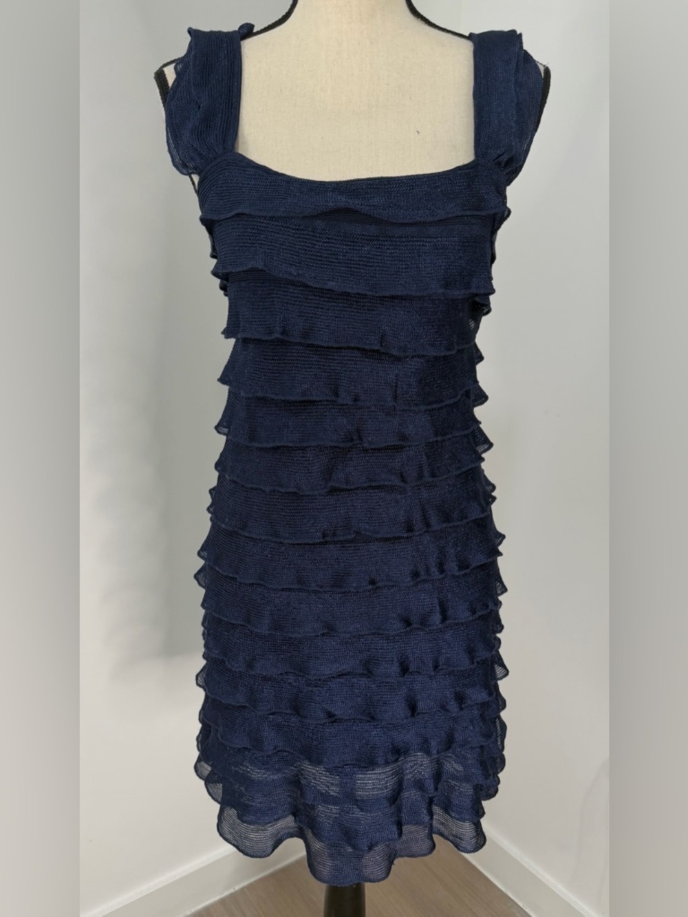 M.S.S.P. Max Studio Blue Sleeveless Stretchy Ruffle Mini Dress.  Sz M